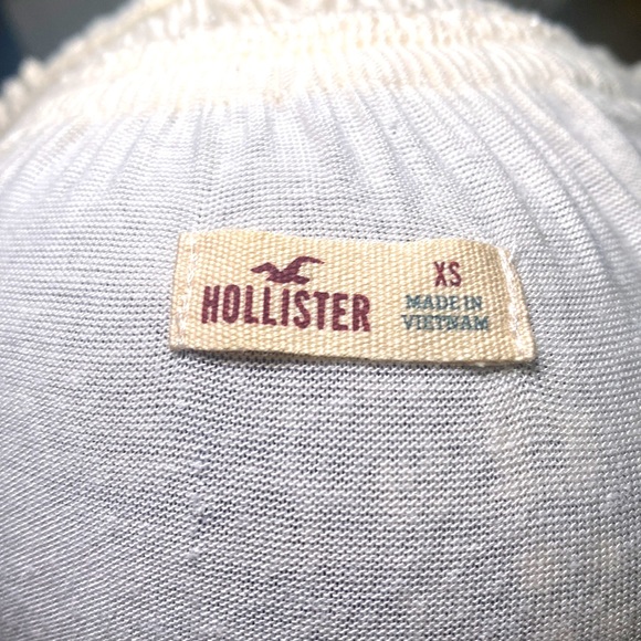 Hollister off-shoulder top - Picture 4 of 5